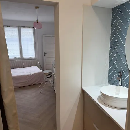 Hypercentre Proche Cathedrale Apartment *